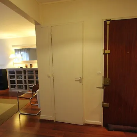 Appartement Parisian Flat Near Champs Elysees *